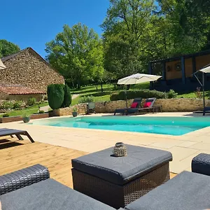 domaine-larroque-haute.midi-pyreneeshotels.com/